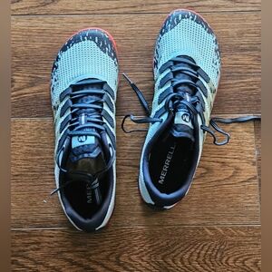 Merrell Athletic Women's Trail Running Sneakers Are a Size 9.